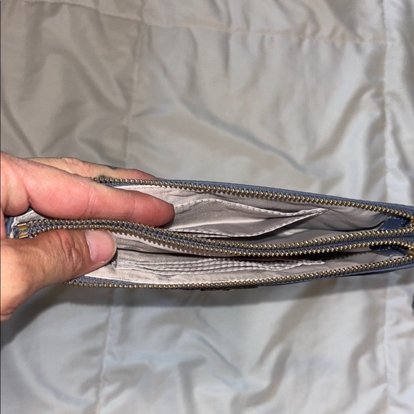 Like New Kate Spade ♠️ Navy Blue Women's Clutch - Picture 4 of 7